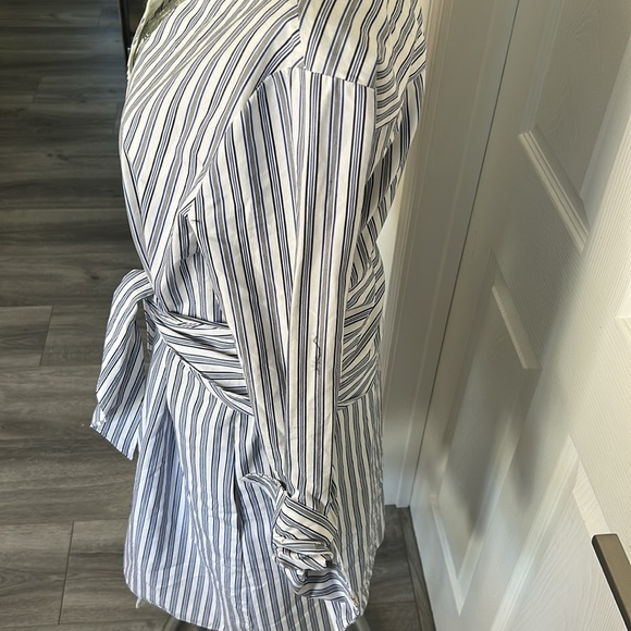 TIBI Liam Stripe V-Neck Shirt with Tie Sz 8 $395 - Picture 5 of 14